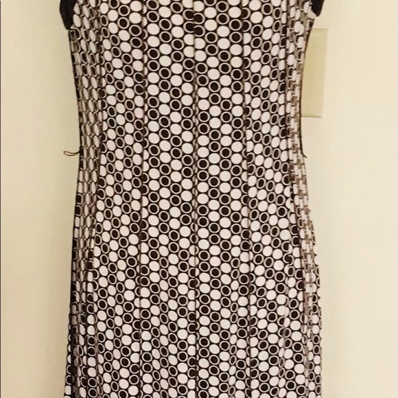 Studio sleeveless dress size: 8 - Picture 3 of 11